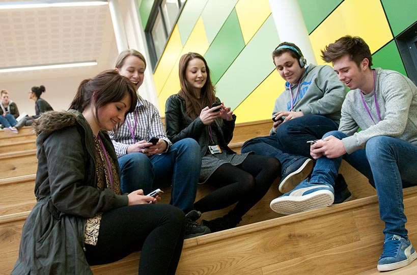 There's plenty of space for students outside of the classroom to spend time with new friends! The covered courtyard provides an indoor space to relax, lunch and socialise.