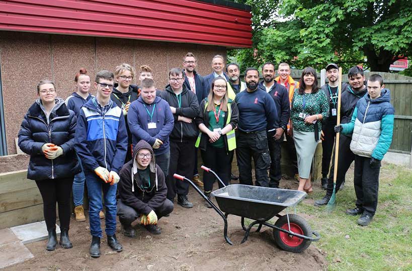 A national social enterprise has enabled students to build their own garden which will be equipped for both disabled and able-bodied learners to grow their own fruit, vegetables, flowers and herbs.