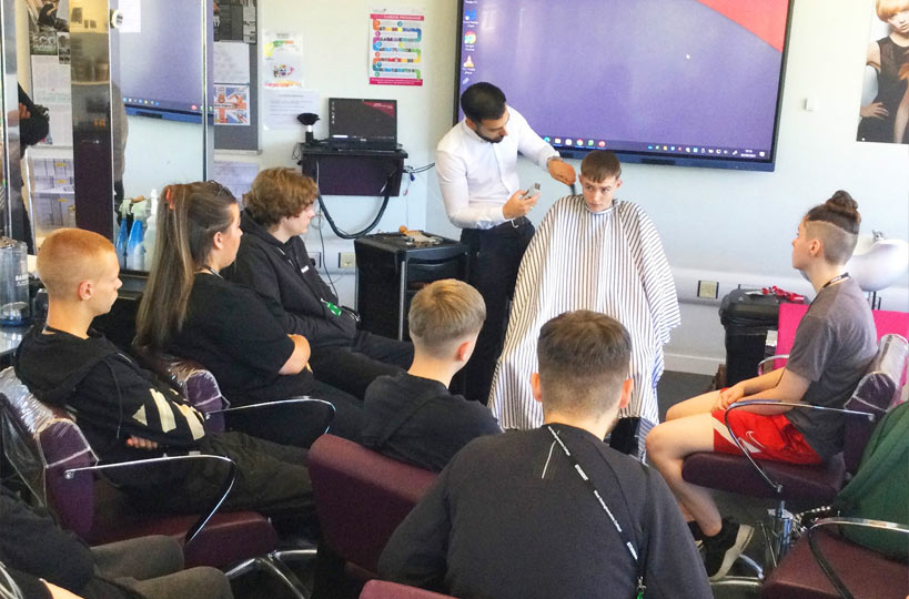 Mattia Rossi, who works at Mansfield’s Goulds Barbers, paid a visit to our barbering students to share knowledge and skills during induction 2023. 