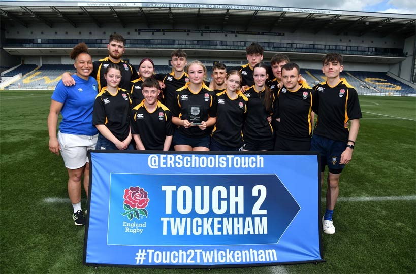 A group of 13 students enjoyed an exhilarating Touch Rugby tournament organised by England Rugby at Worcester Sixways Stadium this week. The West Notts College team, featuring eight male and five female athletes, faced off against some of the top colleges and schools in six round-robin matches.