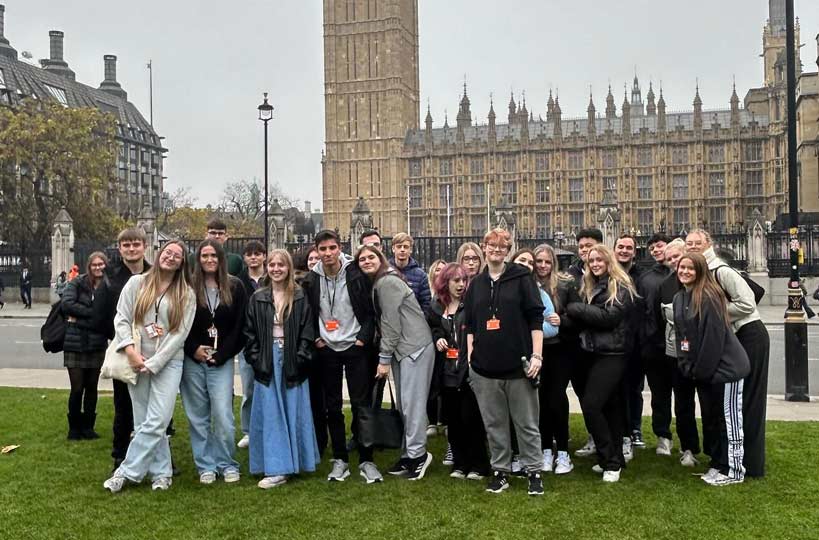 A-Level politics, law and criminology students paid a visit to Parliament to learn more about its democratic processes and enjoyed tours of the House of Commons and House of Lords, took part in a question-and-answer session with Mansfield MP Steve Yemm.